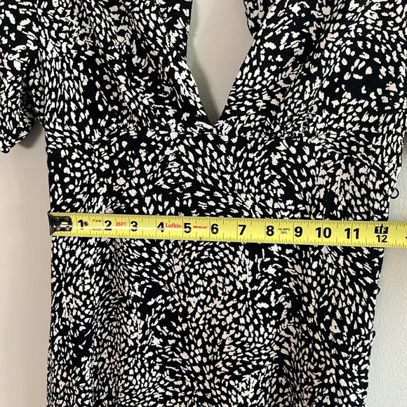 Free People flowy deep v-neck midi dress with keyhole and button detail - Picture 10 of 12